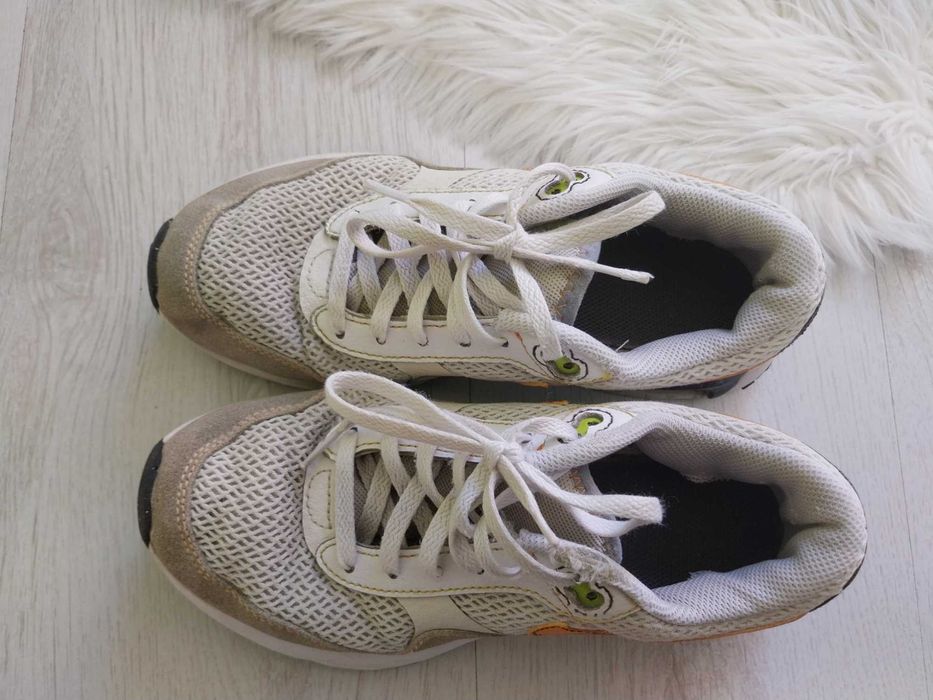 Маратонки за момче 36