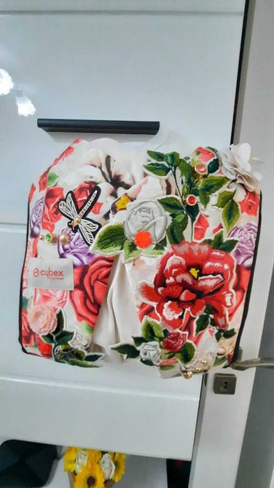 Vand marsupii, geanta, sacii de dormit & borseta cybex