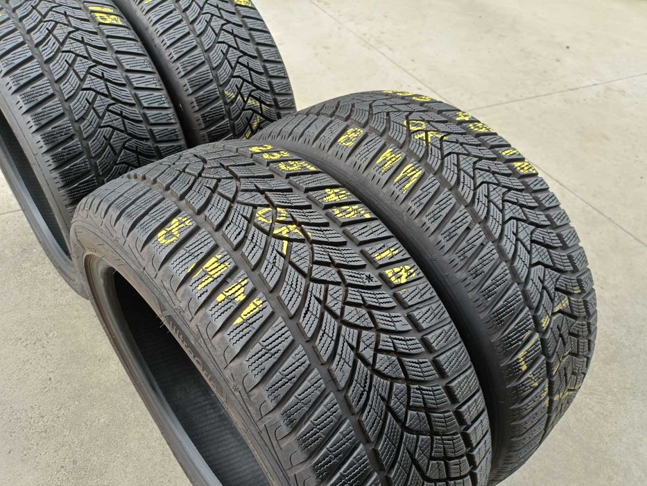 Set 4 anvelope iarna 235 45 18 goodyear ultragrip performance profil de 8 mm