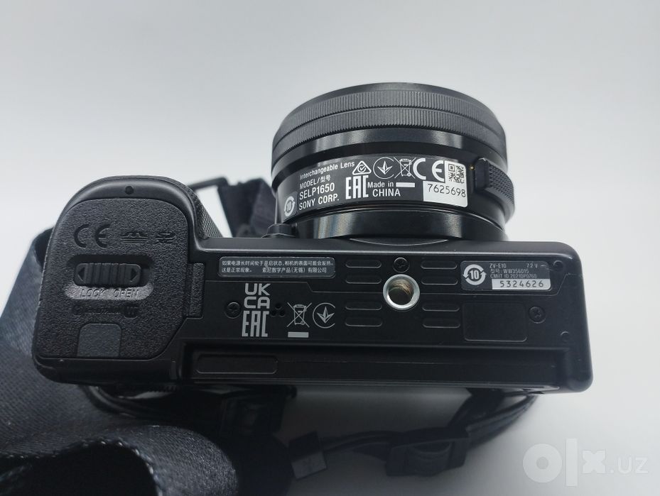 Sony ZV-E10 Kit, zoʻr yangidek holatda