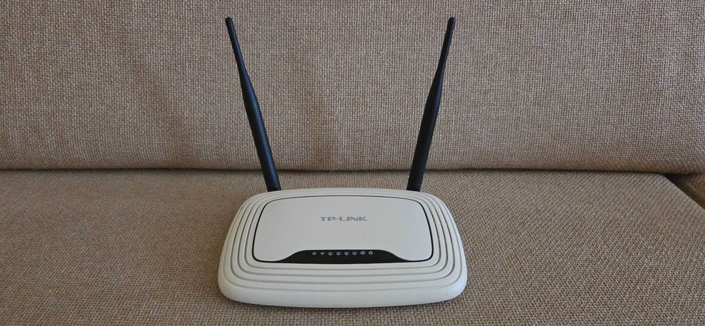 Продавам употребяван рутер TP LINK.