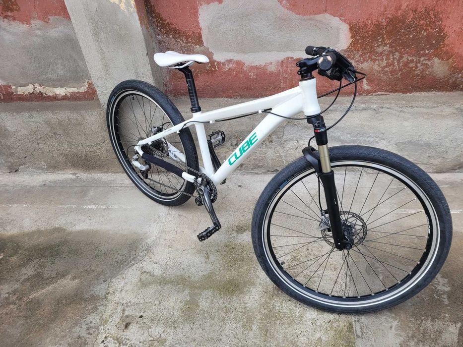 Bicicleta cube  26 S