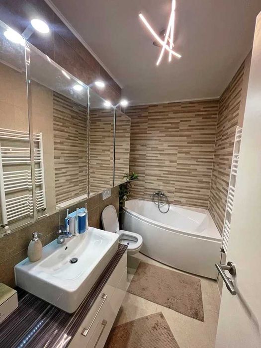 Particular - Ap. 2 camere mobilat in Coresi Kasper cu parcare