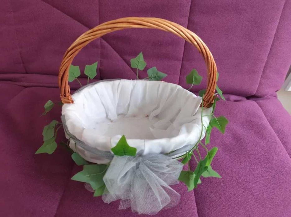 Дървена горска сватбена булчиска кошничка, за кръщене, за шаферка