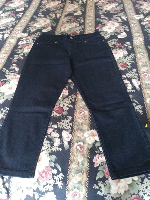 Дамски дънки и елек