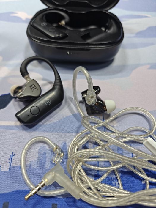 Комплект наушник