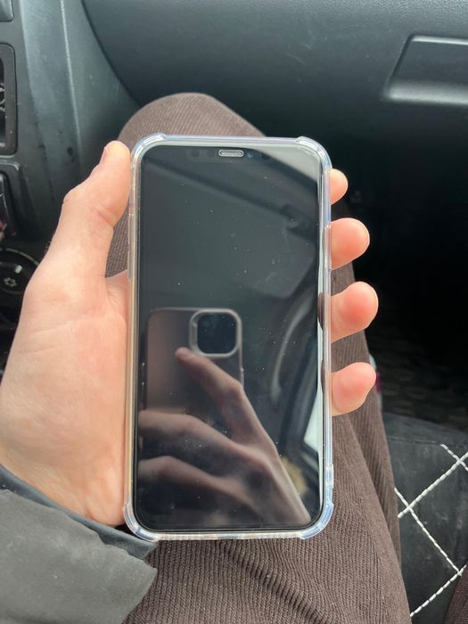 Продам Айфон 11/iphone 11