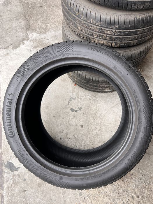 4 anvelope ca NOI 275/40/19 + 245/45/19 , Continental , 8 mm