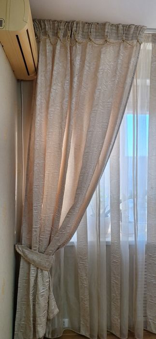 ПРОДАЮТСЯ шторы с тюлью