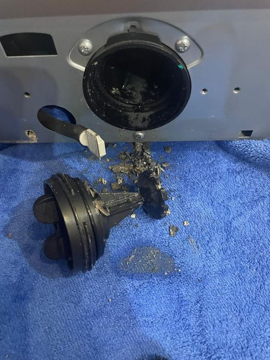 Профессиональная чистка и ремонт стиральных машин