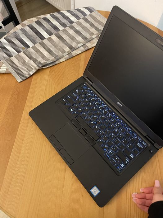 laptop dell, Laptop Dell business i5 | Cameră | Stare foarte bună
