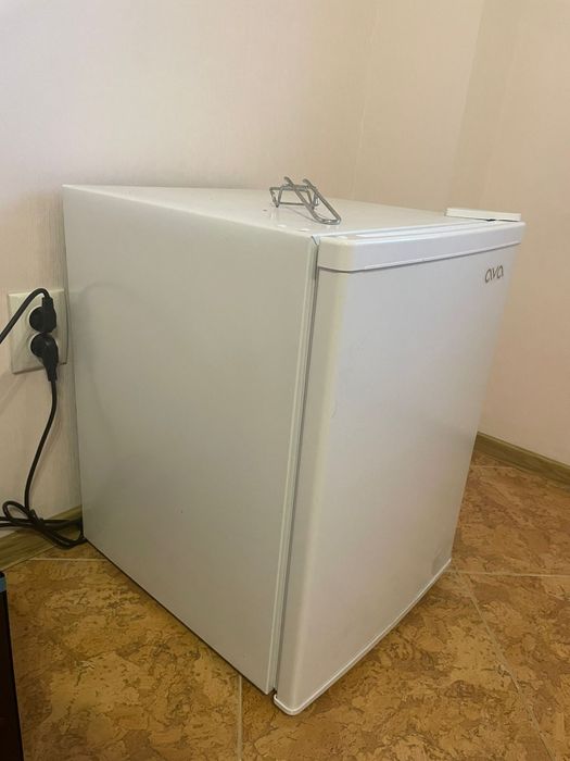 Маленький холодильник