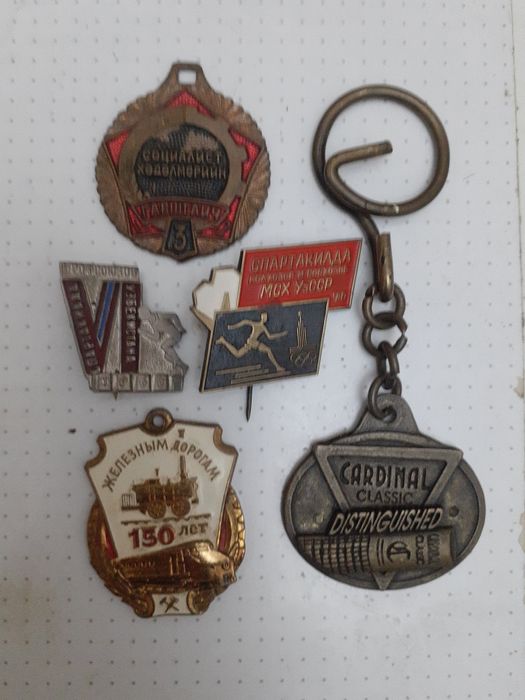 Значки все тяжелые .