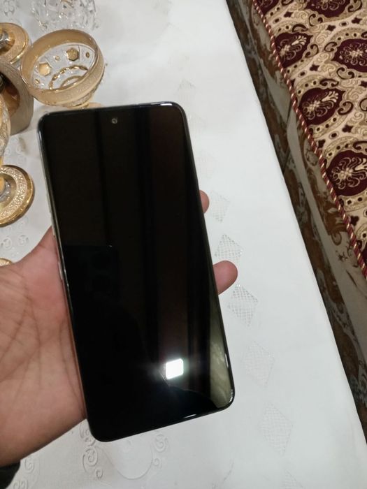 LG Q52 64GB holati yaxshi