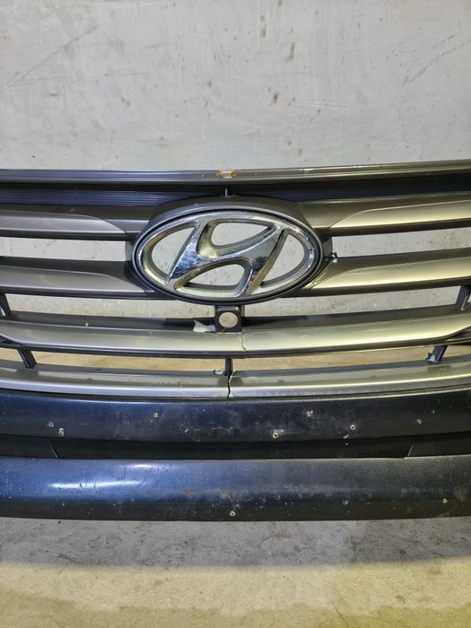 Бампер передний Hyundai Santa fe 2017
