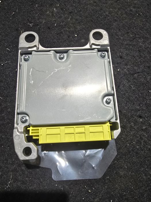 Calculator airbag lexus is300h III 2013-2023 impecabil