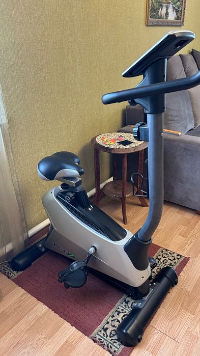 Велотренажер HouseFit