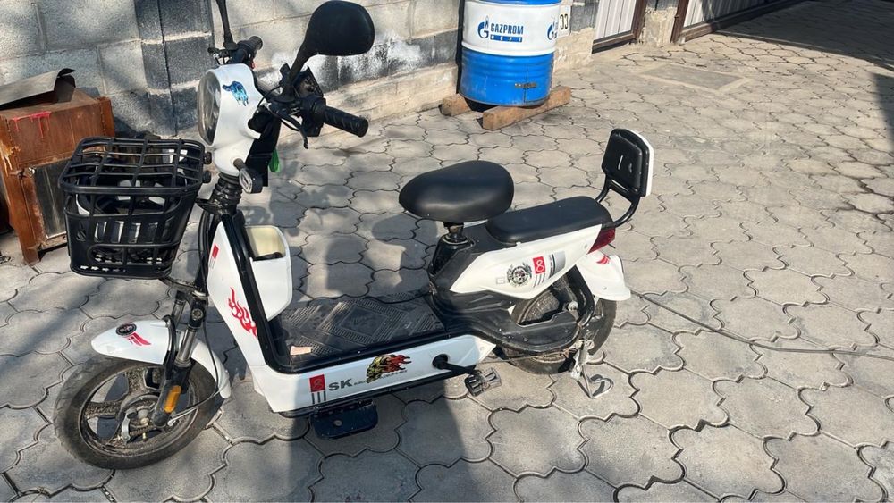 Электроскутер продам