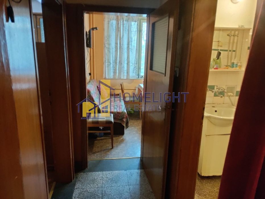 Продава се Двустаен апартамент в София, Гоце Делчев - 68 кв.м за 2795 €/кв.м - Снимка #2