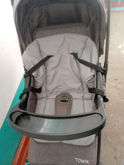 Коляска прогулочная tomix
