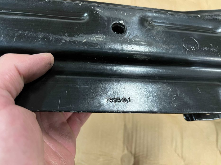 Преден мост за BMW E46 (на задно)