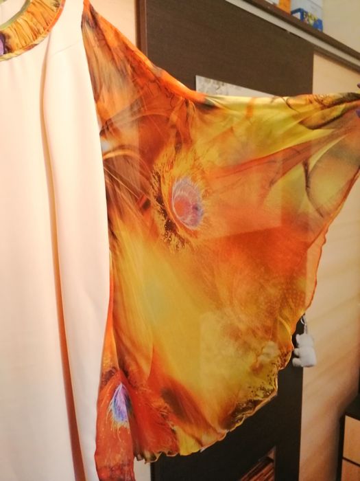 Rochie fluture mâneci voal