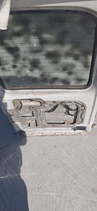 Задна врата за рено канго