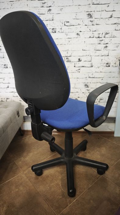 Въртящ стол за бюро