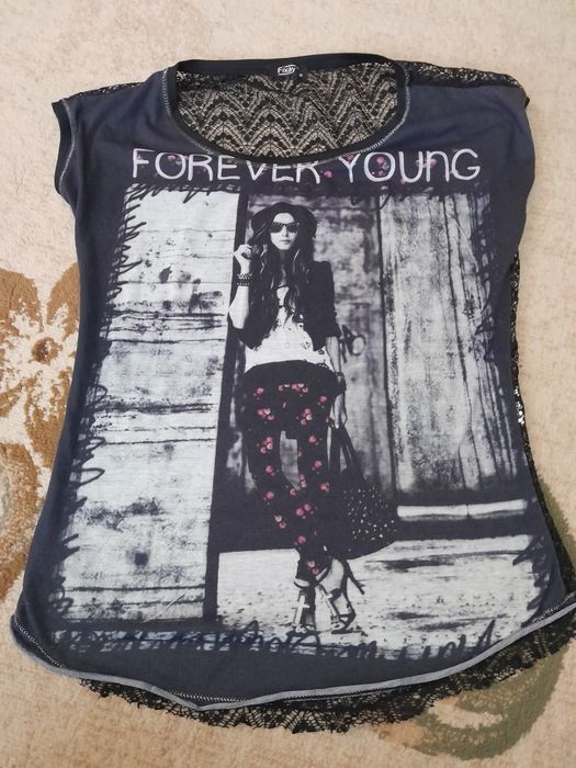 Дамски блузи 11 броя