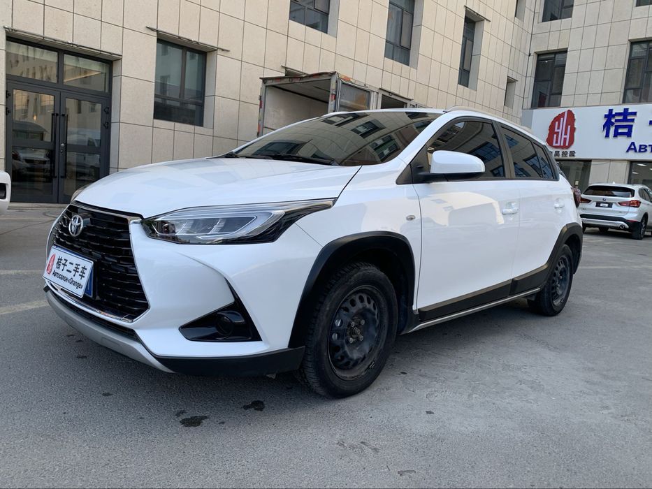 Toyota Yaris , с пробегом 28137