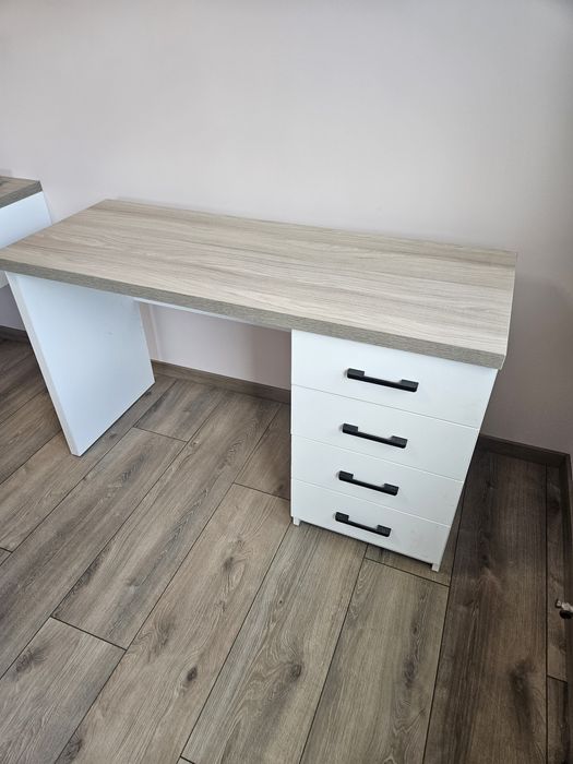 Бяло Бюро с дървесен плот