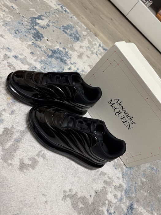 Alexander Mcqueen