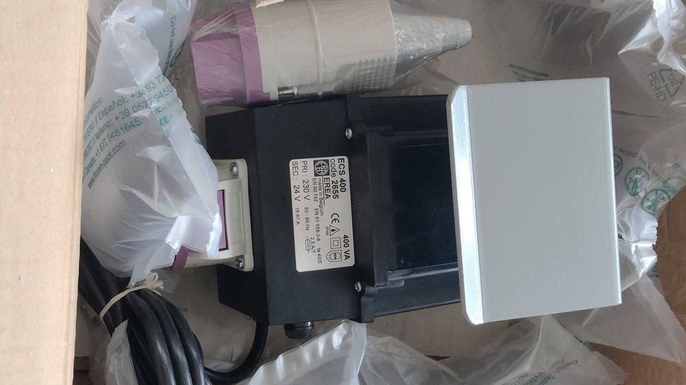 Transformatoare de siguranță 230/24V  100 & 400 VA (210-380 lei/bc)