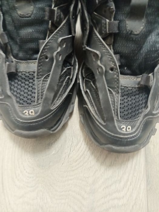 Balenciaga track 1 black