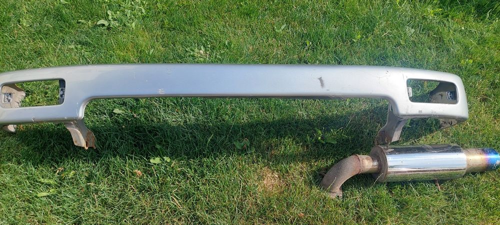 Бампер от Toyota Surf 185 дорестайл 1997 год