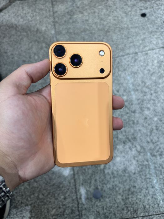 iPhone 17 pro 64 gbb