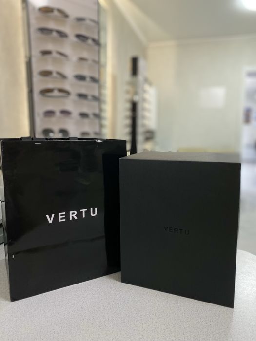 Продам Телефон VERTU