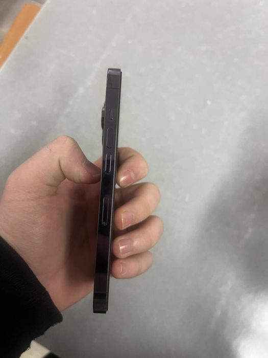 iPhone 14 pro kar dak