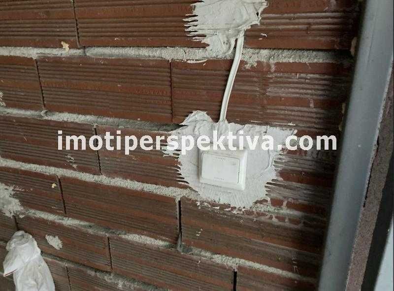 Продава се Гараж / Паркомясто в Пловдив, Кючук Париж - 21 кв.м за 1477 €/кв.м - Снимка #3