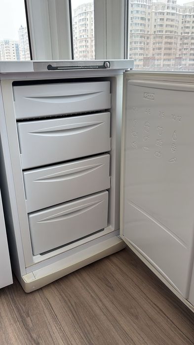 Морозильник шкаф. Доставка бесплатно