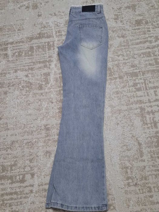 джинсы клеш на низкой посадке