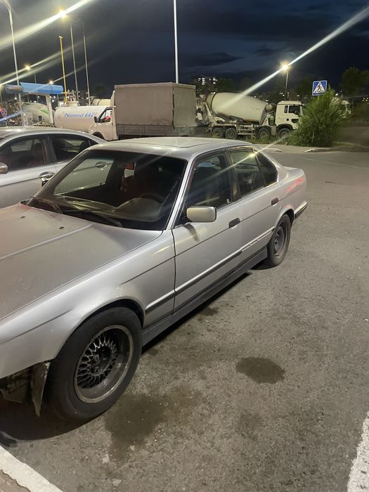 Продается BMW 520i