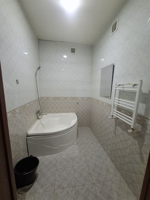 Сдается квартира своя в МирзоУлугбекском районе 3х комнатная