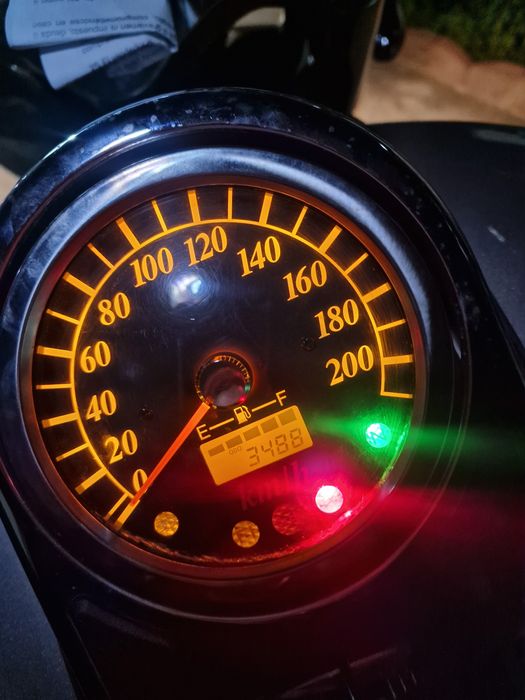 De vanzare SUZUKI INTRUDER 1500 din 2008 cu doar 3488 km