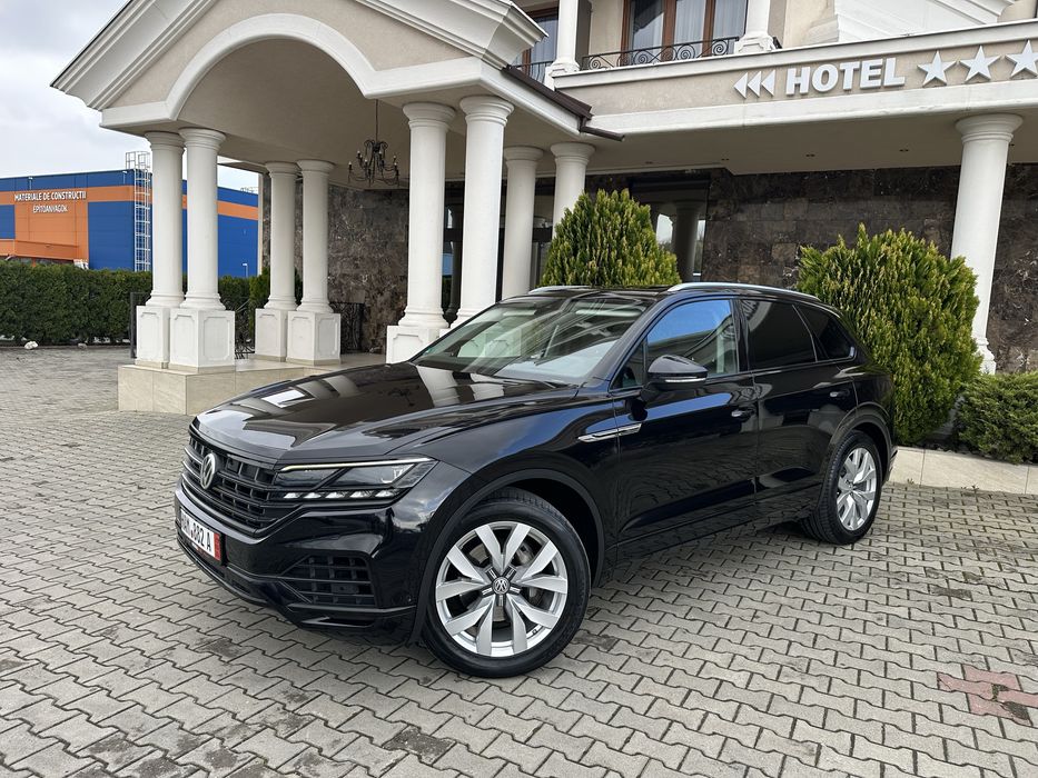 Volkswagen Touareg Black Style/Panoramic/Nigh vision/Perne/Ventilatie