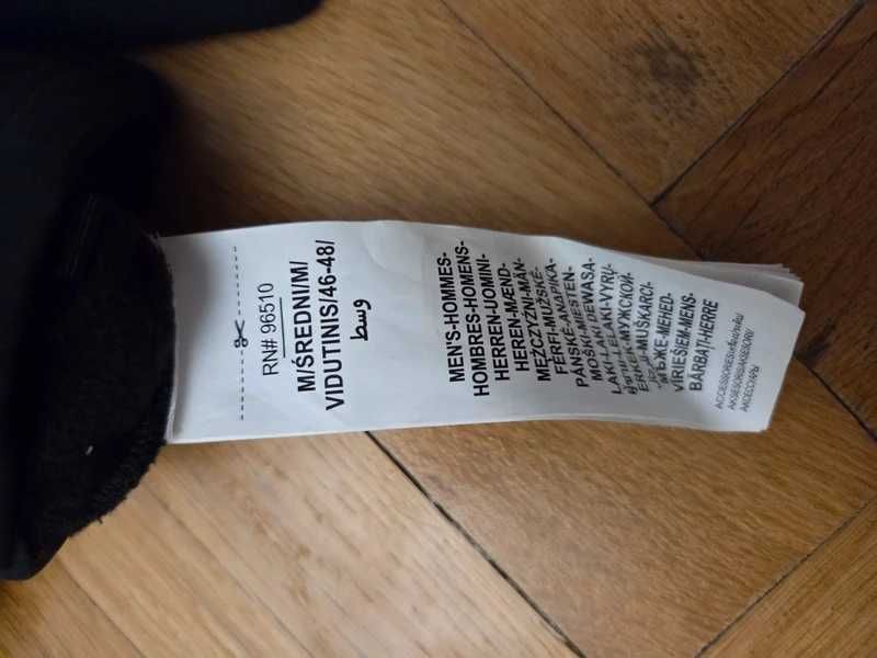 Mănuși Under Armour unisex, mărimea M, noi cu eticheta