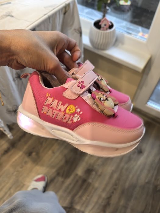 Обувки за Момиче