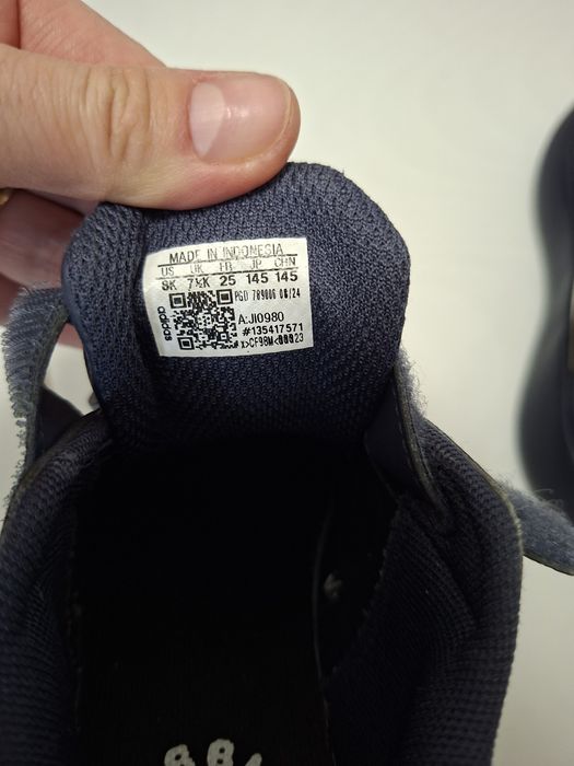 Adidas copii marimea 25