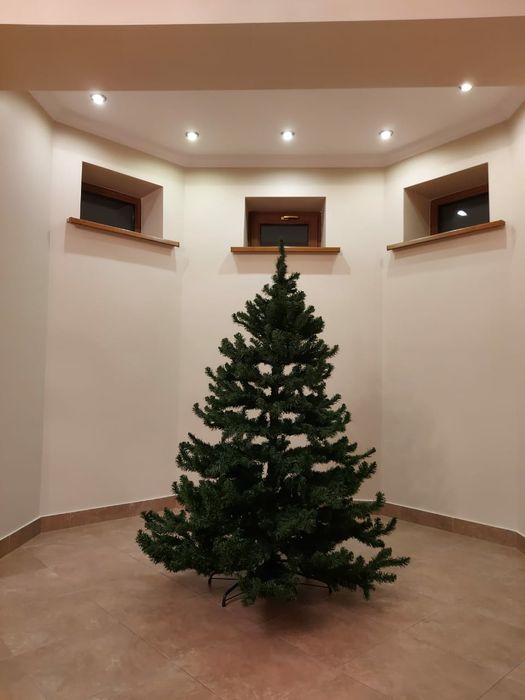 Ёлка новогодняя с игрушками