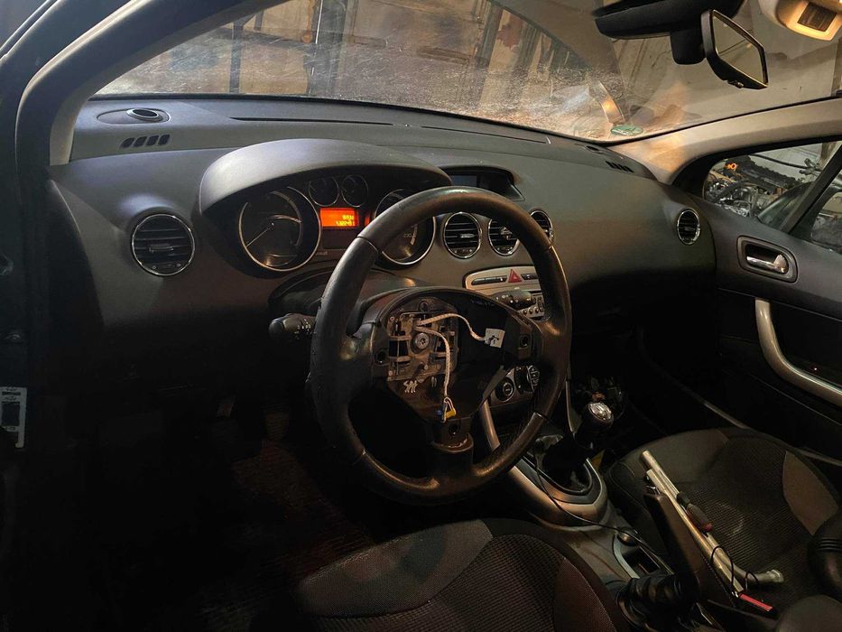 Peugeot 308 / пежо 308 на части